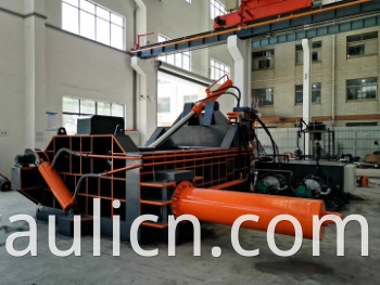 Y81f-250 ဟိုက်ဒရောလစ်အပိုင်းအစသတ္တုသံ Shavings Baler (စက်ရုံ)